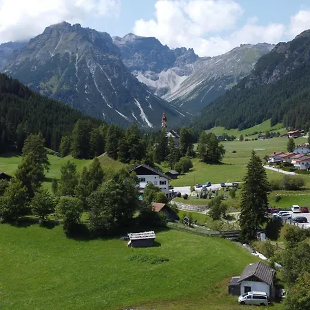 Jenewein By Interhome